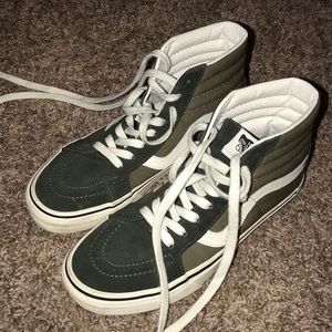 Green Hi-Sk8 Vans women’s size 8